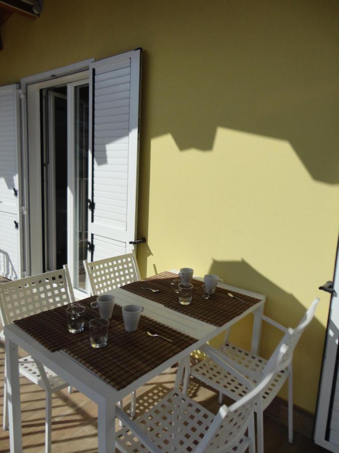 Casa Klimt Vicinissima Al Mare Parcheggio Privato Gratuito Se Disponibile Appartement Pescara Buitenkant foto